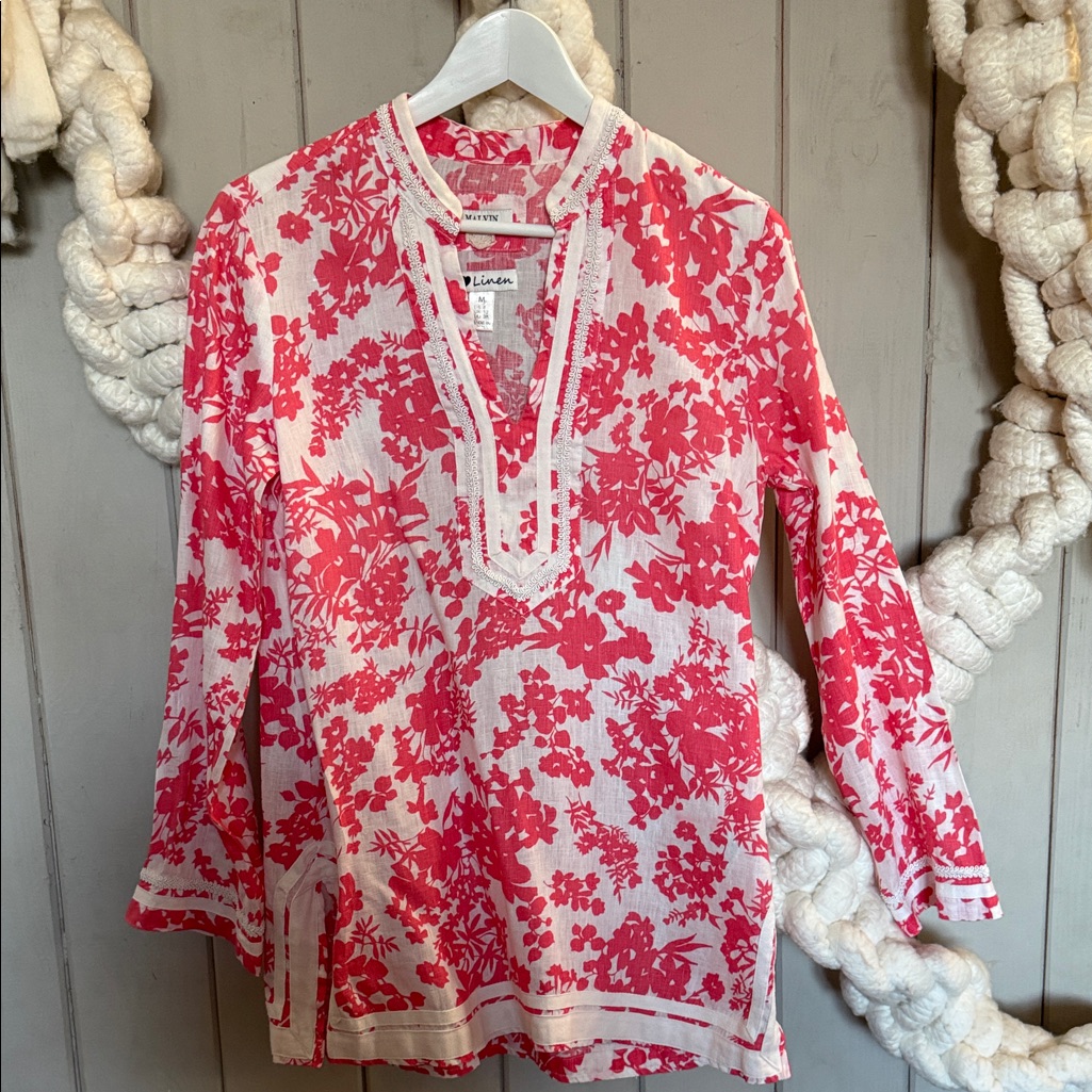 Malvin 100% Linen Women's Coral Coastal Vibe Top. Long Sleeve. Split Sides. M.